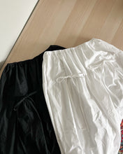 Load image into Gallery viewer, Bow Skirt